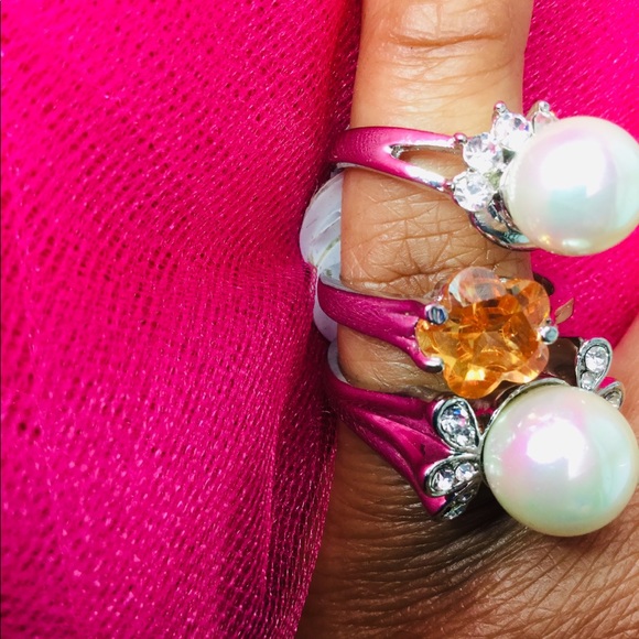 Various Style Rings - Size 9 - Picture 3 of 6